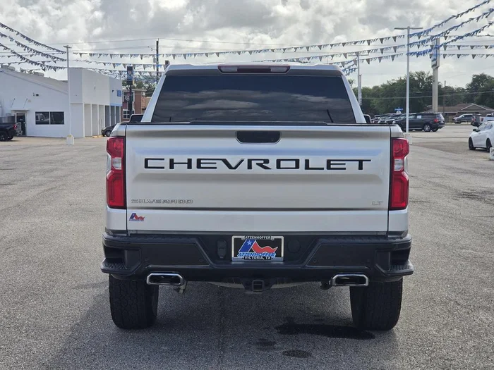 vehicle-img