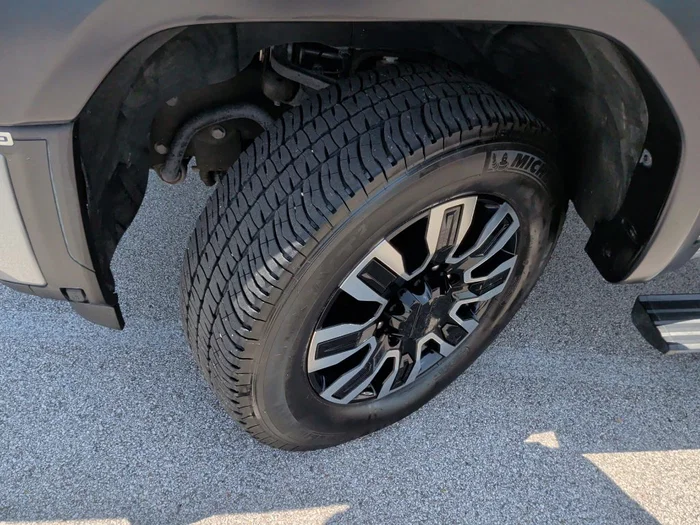 vehicle-img