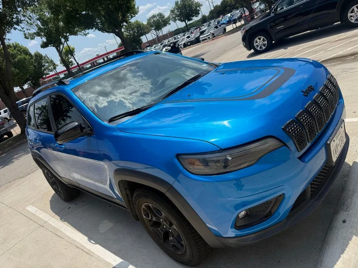 vehicle-img