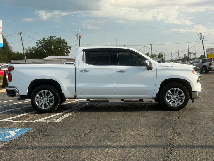vehicle-img
