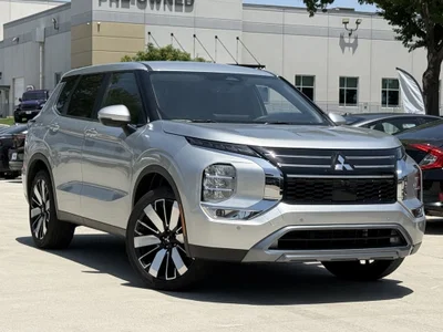 used 2025 MITSUBISHI