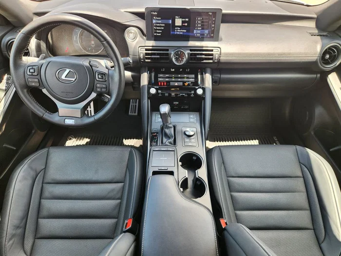 vehicle-img