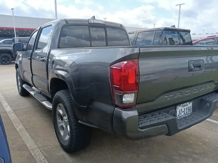 vehicle-img