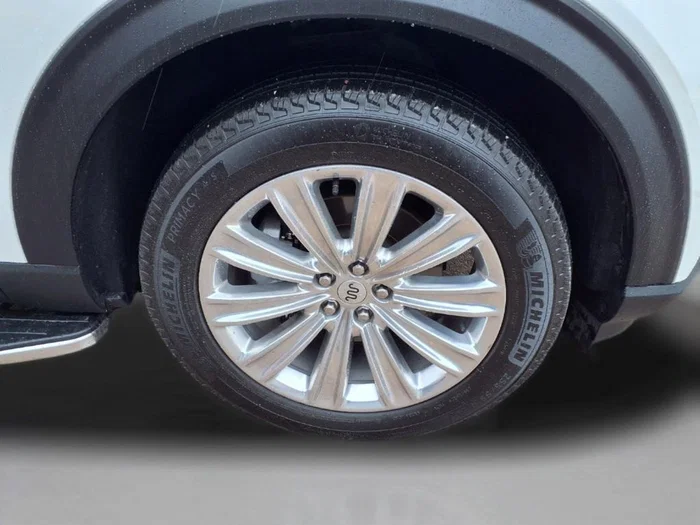 vehicle-img