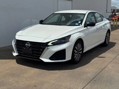 used 2025 NISSAN