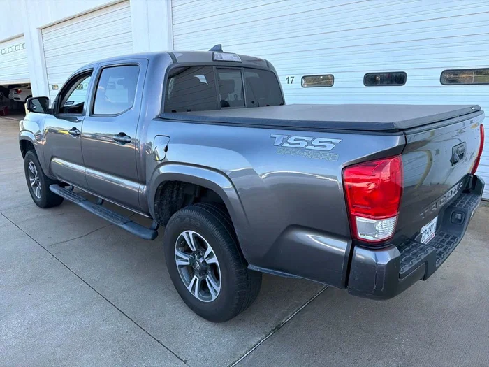vehicle-img
