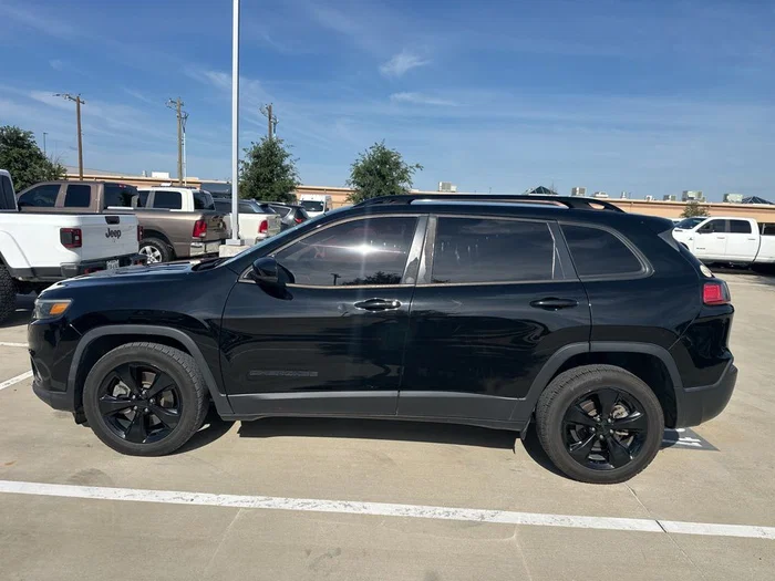 vehicle-img