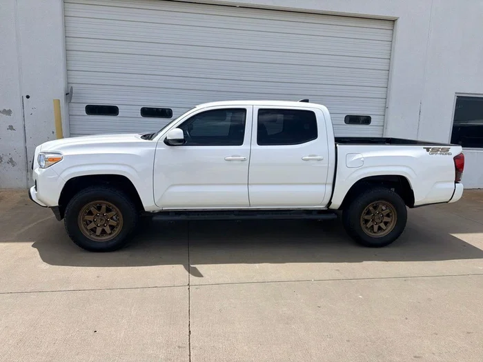 vehicle-img