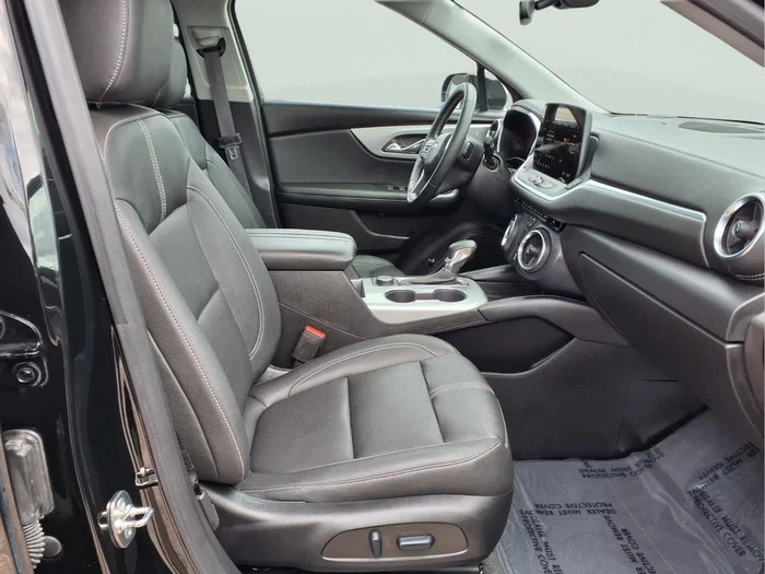 vehicle-img