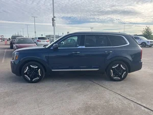 used 2025 KIA