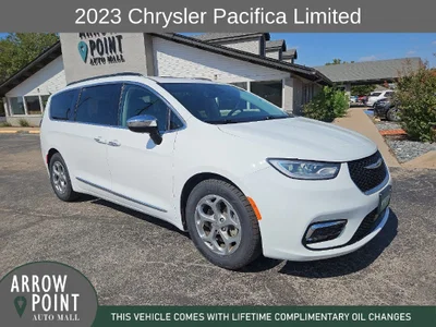 used 2023 CHRYSLER