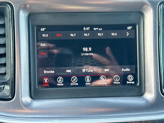vehicle-img