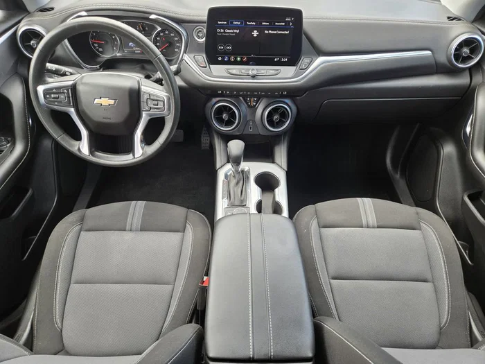 vehicle-img