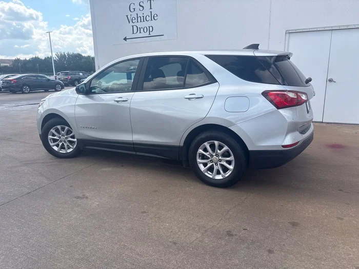 vehicle-img