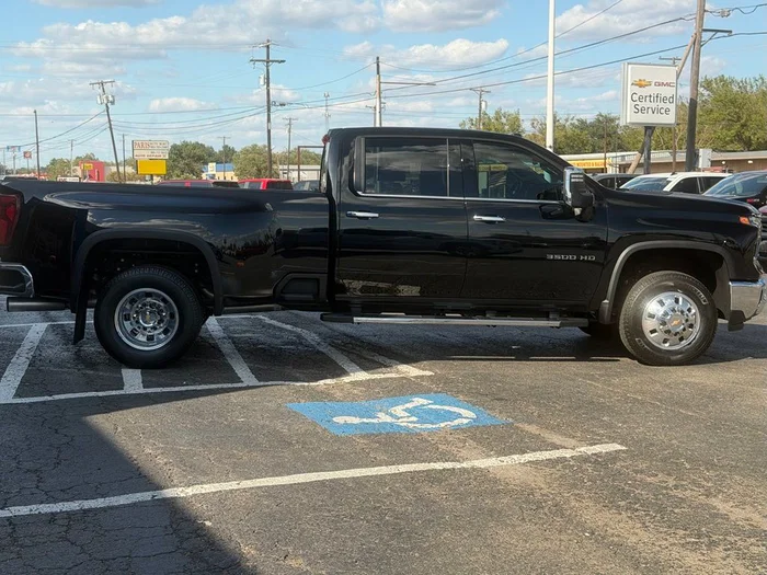 vehicle-img