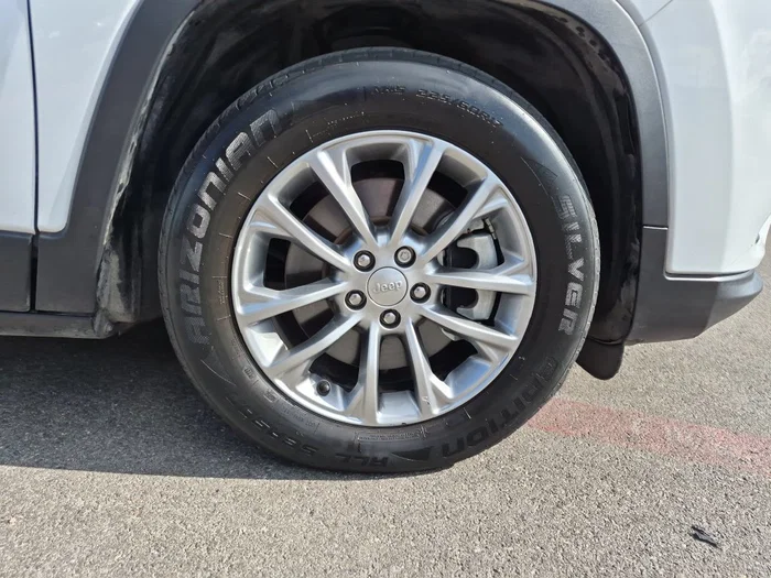 vehicle-img