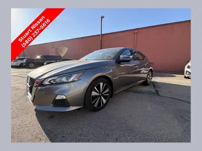 used 2022 NISSAN