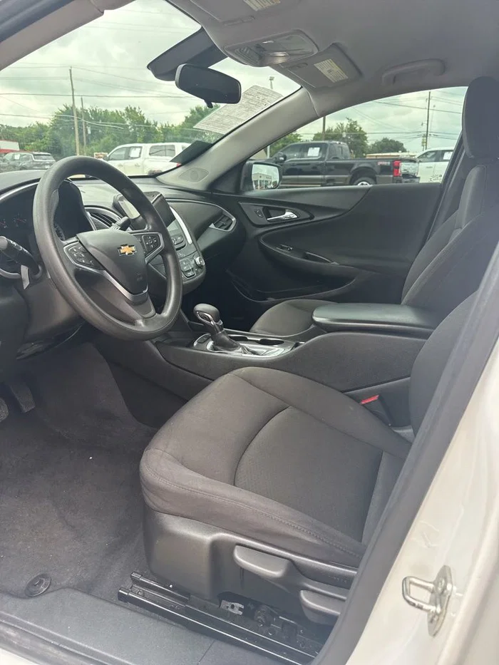 vehicle-img