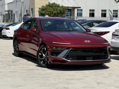 used 2025 HYUNDAI