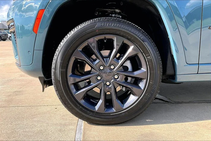 vehicle-img