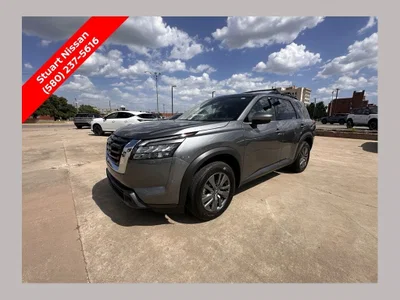 used 2025 NISSAN