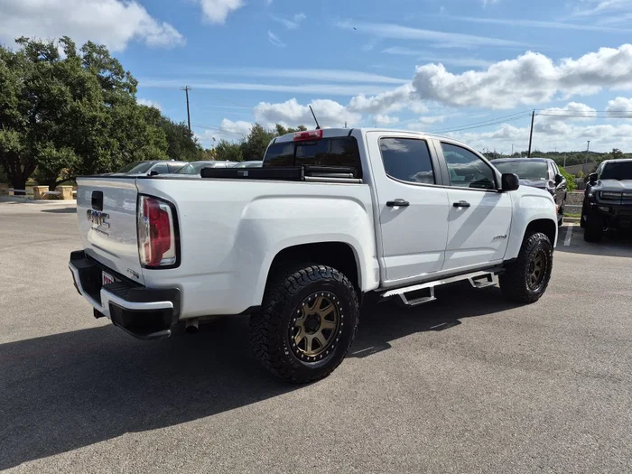 vehicle-img
