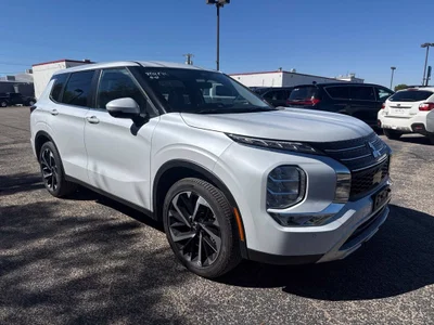 used 2024 MITSUBISHI