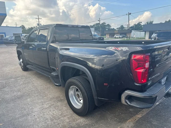 vehicle-img