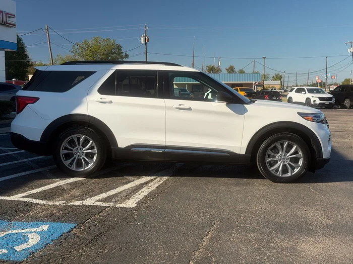 vehicle-img