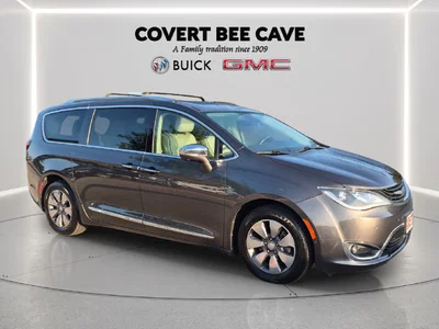 used 2018 CHRYSLER