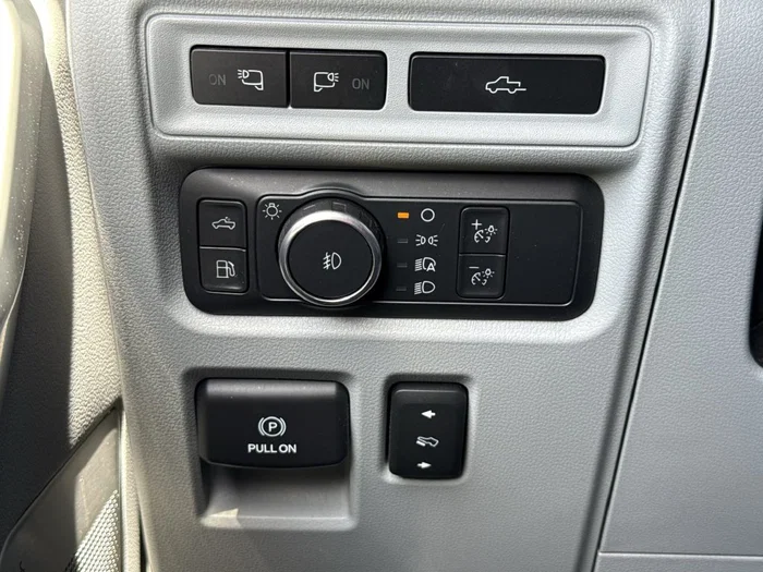 vehicle-img