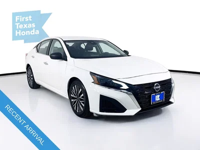 used 2025 NISSAN