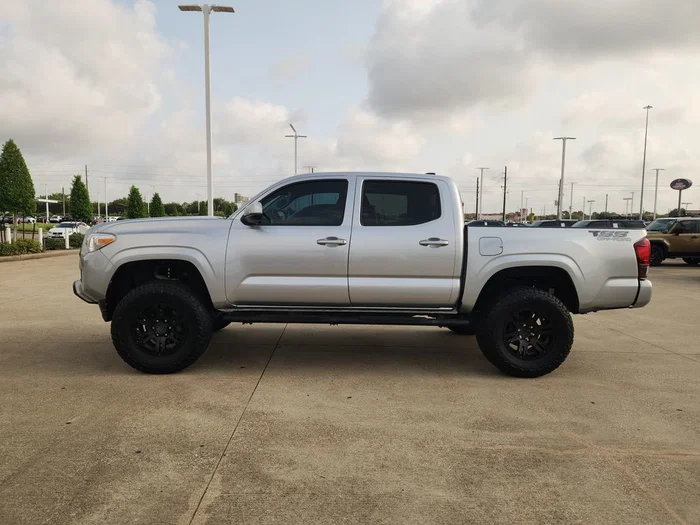 vehicle-img