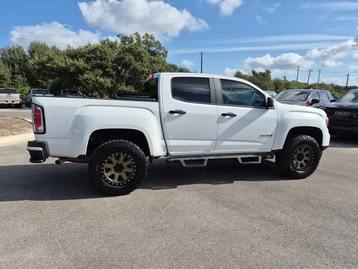 vehicle-img