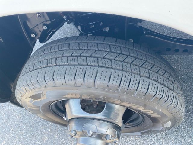 vehicle-img