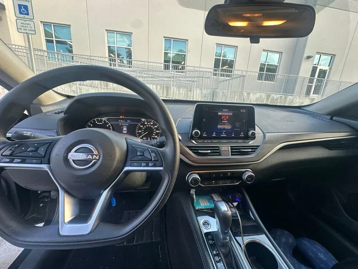 vehicle-img