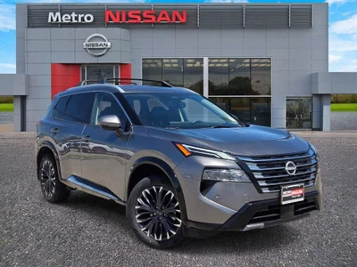 used 2025 NISSAN