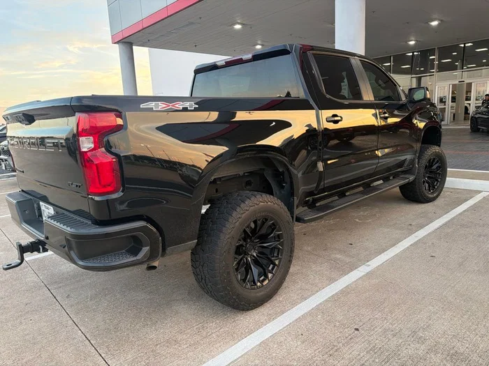 vehicle-img