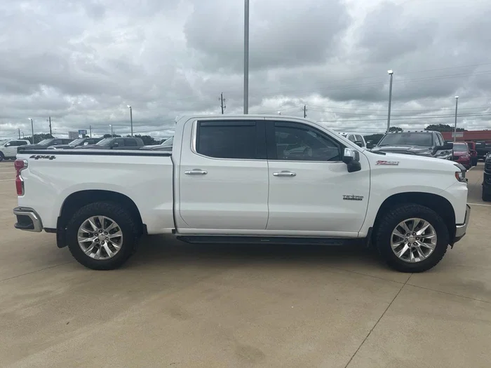 vehicle-img