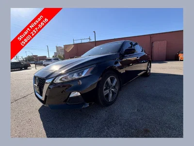 used 2021 NISSAN