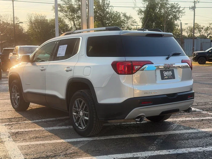 vehicle-img