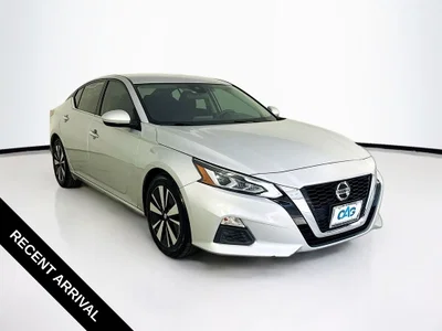 used 2022 NISSAN