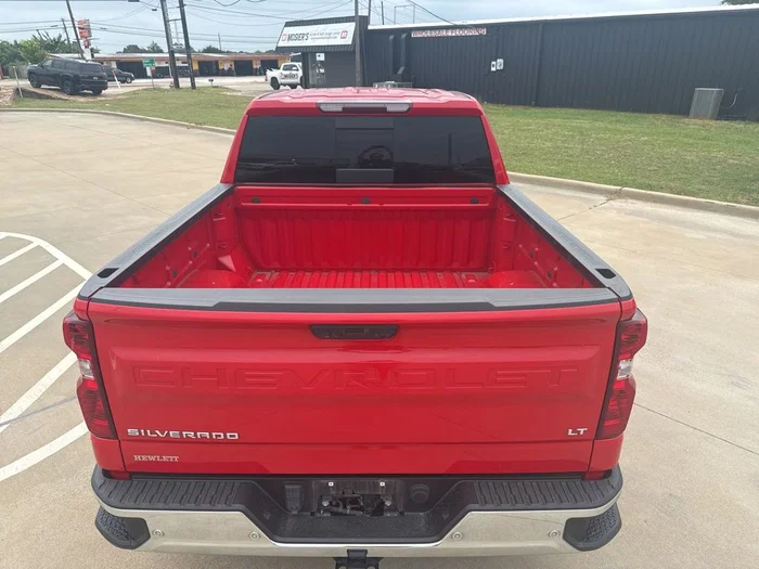 vehicle-img