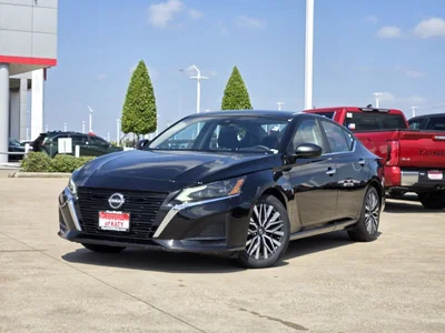 used 2025 NISSAN