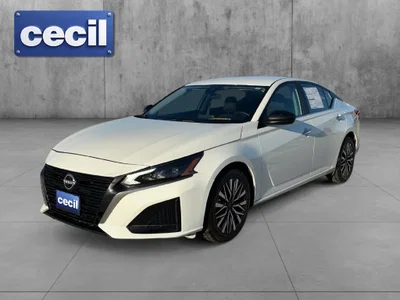 used 2025 NISSAN