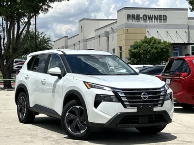 used 2025 NISSAN