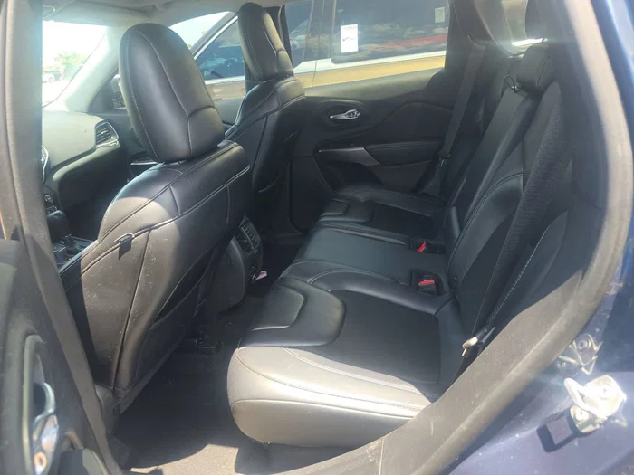 vehicle-img
