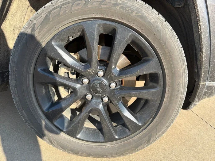 vehicle-img