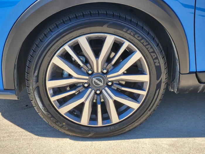 vehicle-img