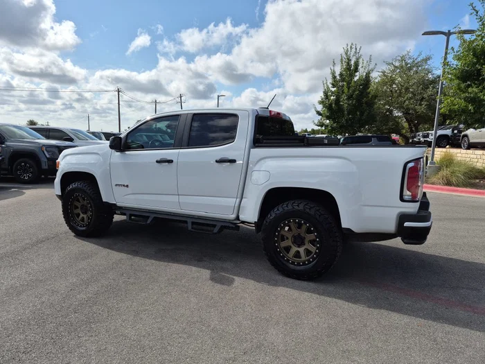 vehicle-img
